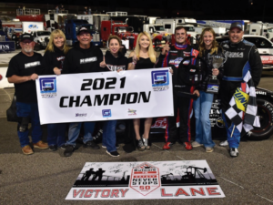 DOSS TEAM IN VICTORY LANE